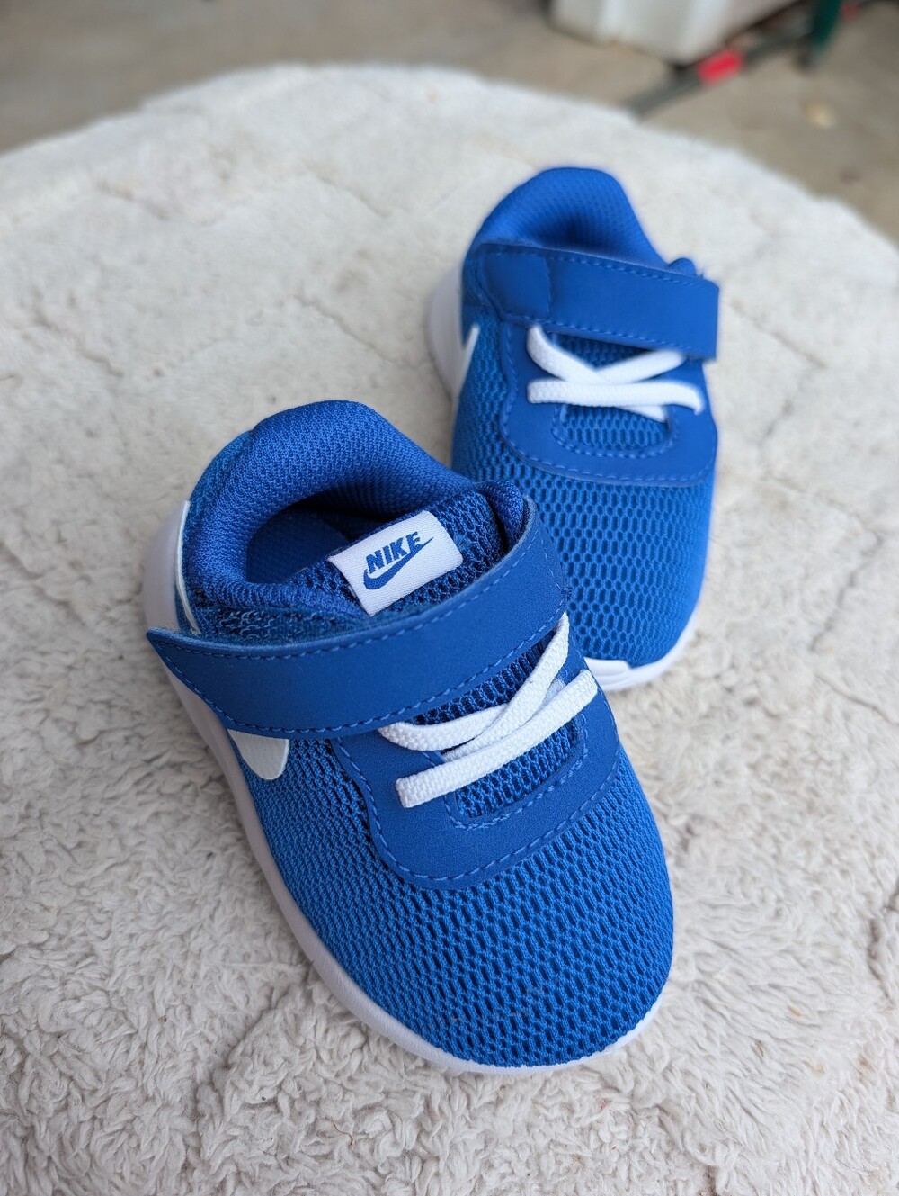 Baby Boys Nike Velcro Blue Sneakers Size 4C - Picture 2 of 4